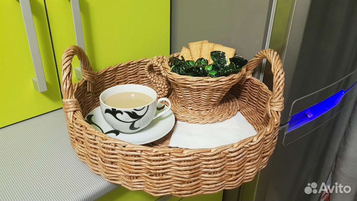 Плетеный поднос
