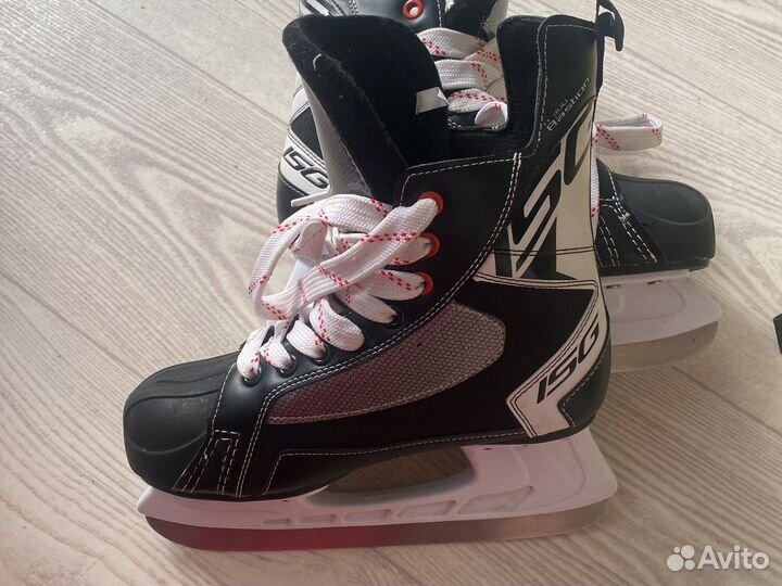 Коньки хоккейные 39 размер