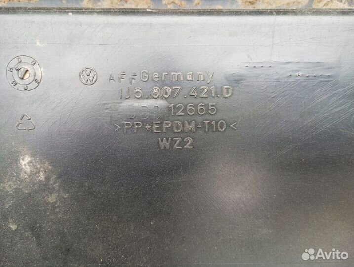 Бампер задний Volkswagen Golf 4 1J6807421 D