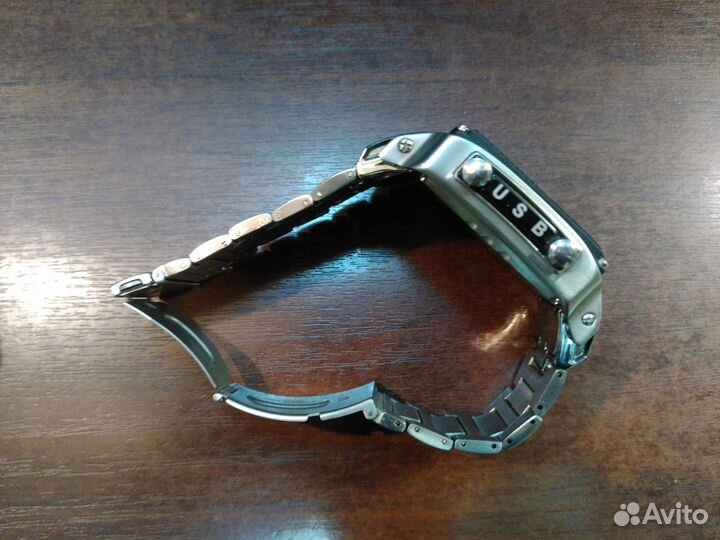 Часы-телефон