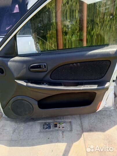 Карта(обшивка)передней правой двери Hyundai Sonata