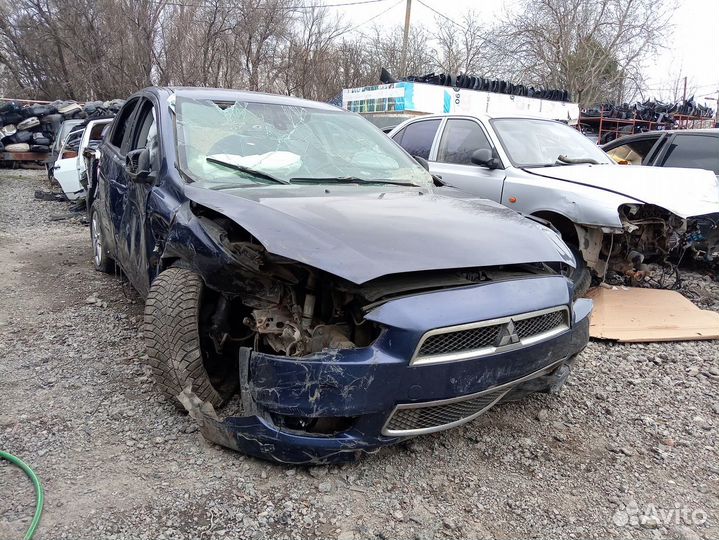 Разбор по запчастям Mitsubishi Lancer 10 1.8 АКПП