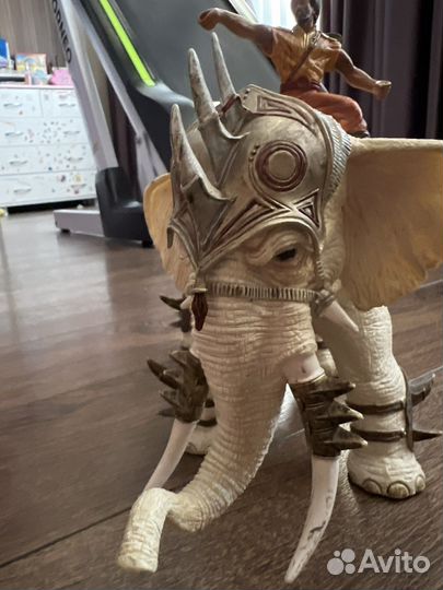 Боевой слон Schleich