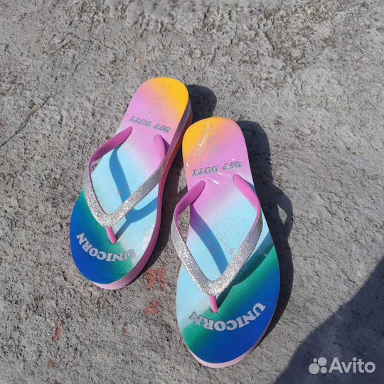 Купальник. Adidas 152 см и сланцы M&S 34,5 размер