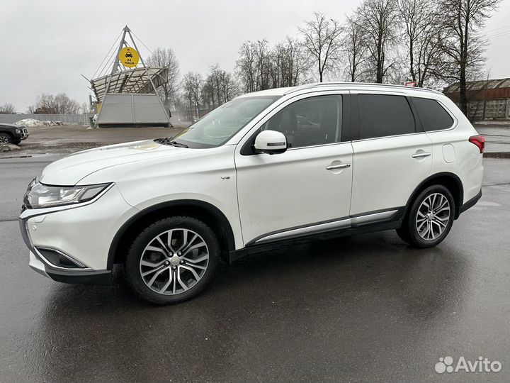 Mitsubishi Outlander 3.0 AT, 2018, 142 000 км