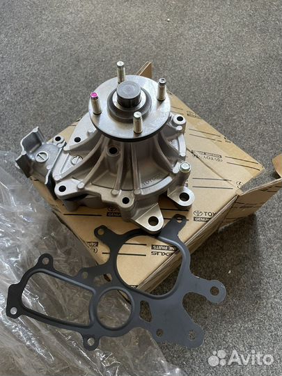 Помпа охлаждения Toyota 1610069357