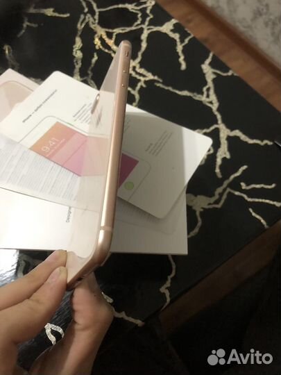 Телефон iPhone 8 plus