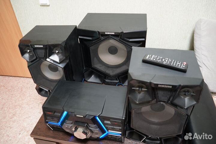 Музыкальный центр 3.1 Samsung MX-JS5500