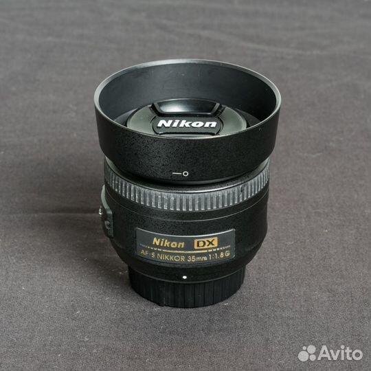 Объектив Nikkor DX 35mm 1:1.8 + принадлежности