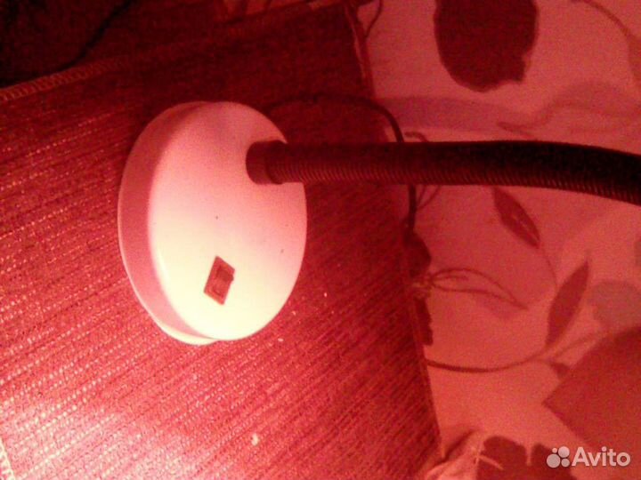 Настольная лампа