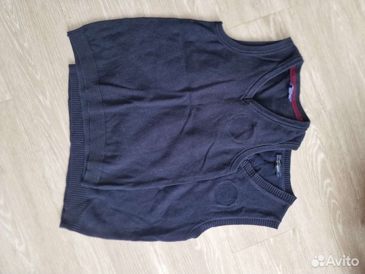 Продаётся школьная одежда