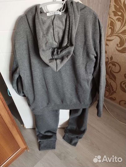 Спортивный костюм женский новый