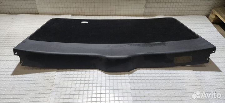 Обшивка двери багажника Mercedes W164
