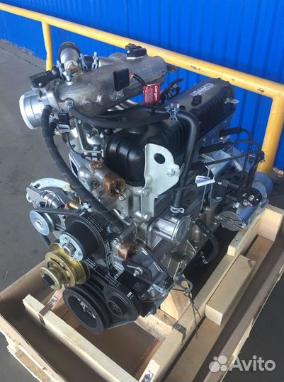 Двигатель умз 4216 Евро-3 с тросик. педаль. Новый