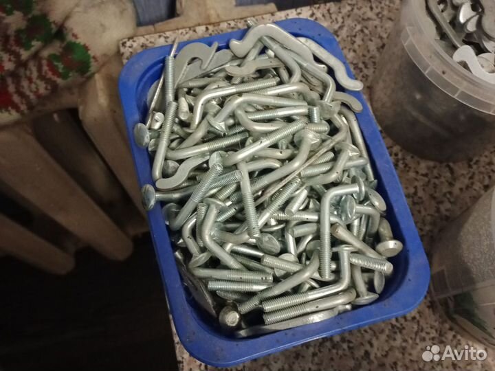 Болты и гайки метизы