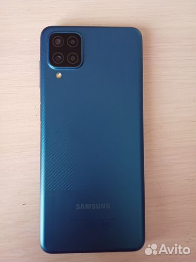 Продам смартфон самсунг а12