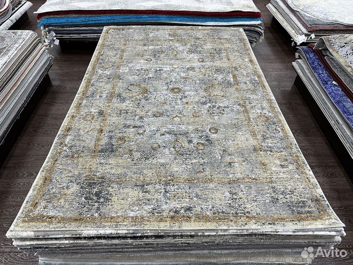 Ковер 1.6х2.3 новый