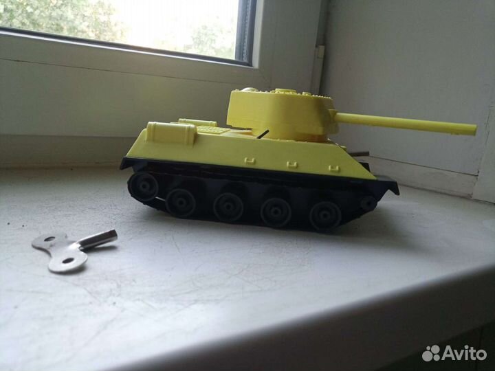Игрушка модель танка СССР