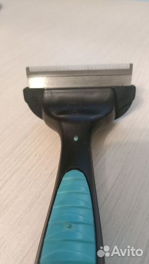 Расческа для кошек и собак, дешеддер