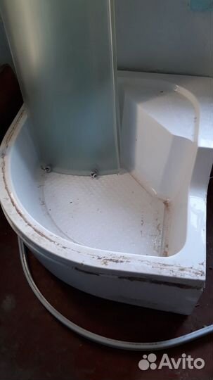 Душевая кабина 90х90 с поддоном