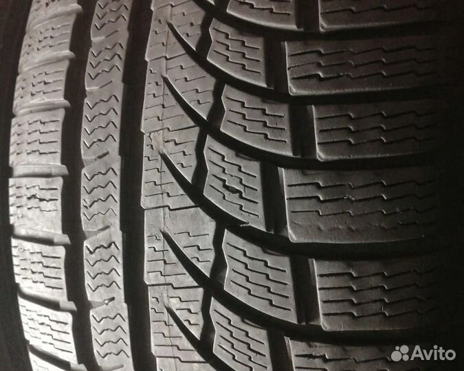 Nokian Tyres WR A4 235/45 R18