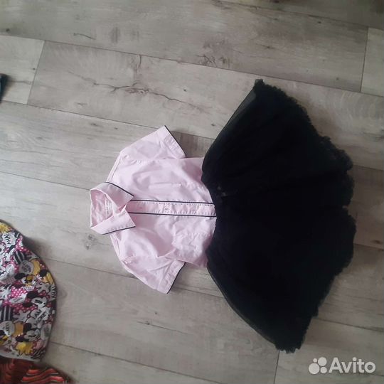 Большим пакетом одежда для девочки 104-110-116