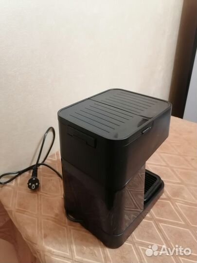 Кофеварка рожковая DeLonghi Stilosa EC230.BK