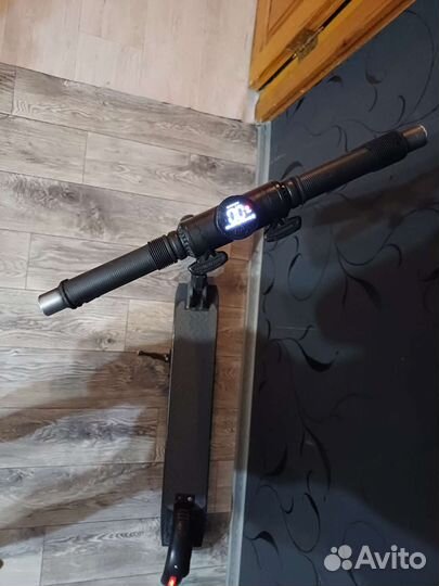 Электросамокат MidWay