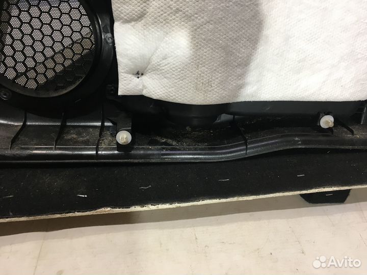 Обшивка двери передней левой Suzuki Grand Vitara