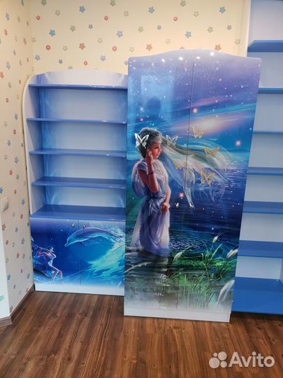 Гарнитур детской мебели для девочки