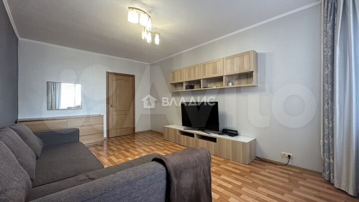 2-к. квартира, 59 м², 10/14 эт.