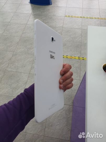 Samsung Galaxy Tab A 10.1 SM-T585 white