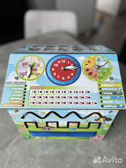 Бизиборд домик