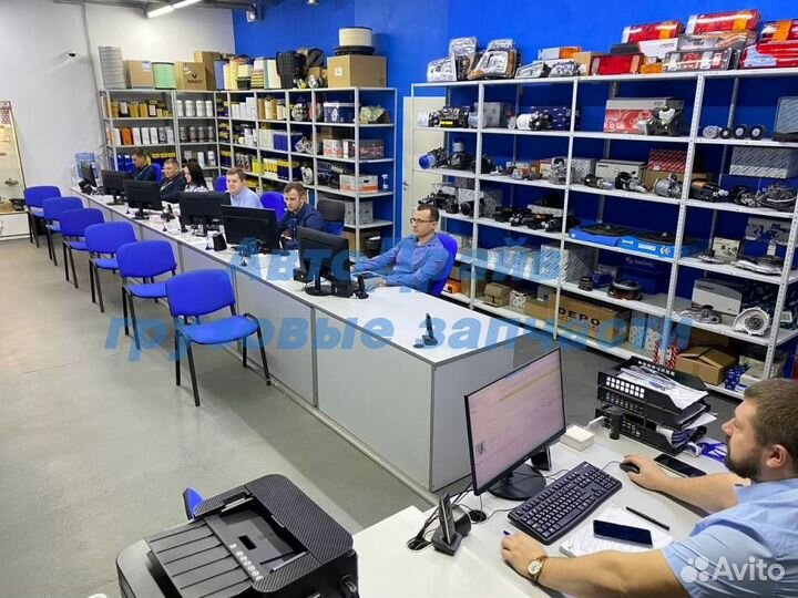Капот Sitrak C7H без решетки