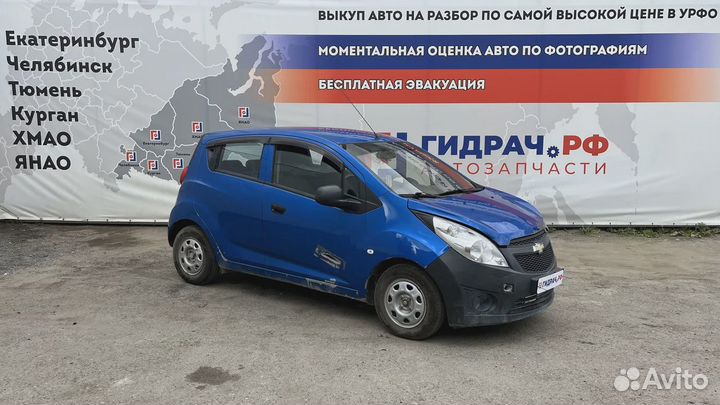 Кулак поворотный передний правый Chevrolet Spark