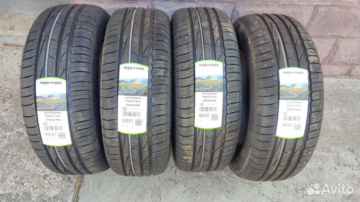 Ikon Tyres Autograph Aqua 3 SUV 215/65 R16 102