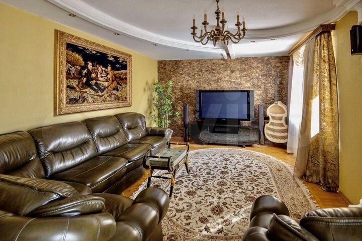 5-к. квартира, 290 м², 5/6 эт.