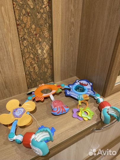 Развивающая дуга с игрушками