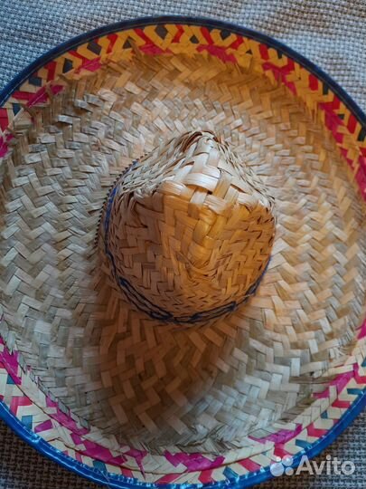 Соломенная шляпа мексиканская