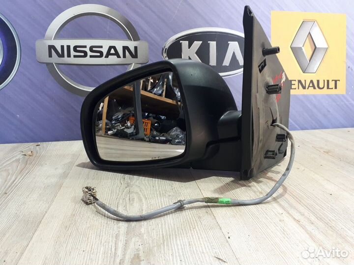 Зеркало Nissan note E11 Лев