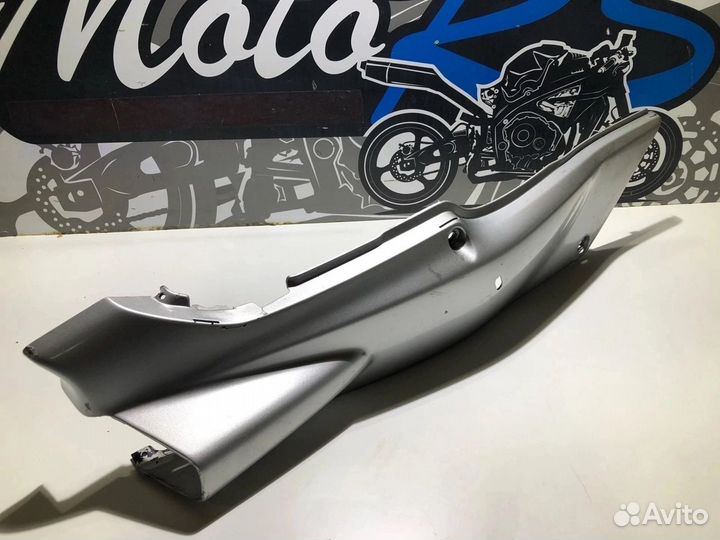 Пластик задний правый Honda VFR 750 F RC36 1993г