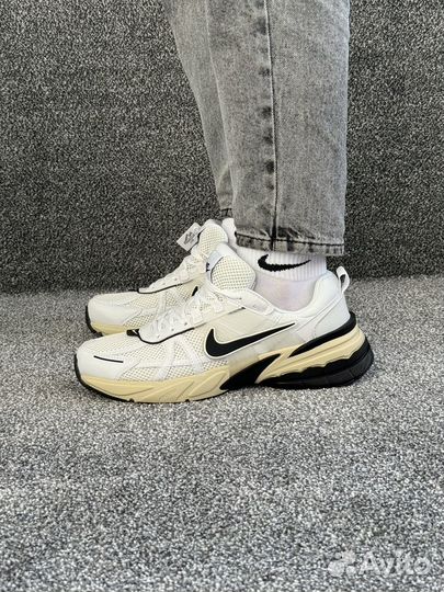 Кроссовки Nike V2K Run Runtekk White