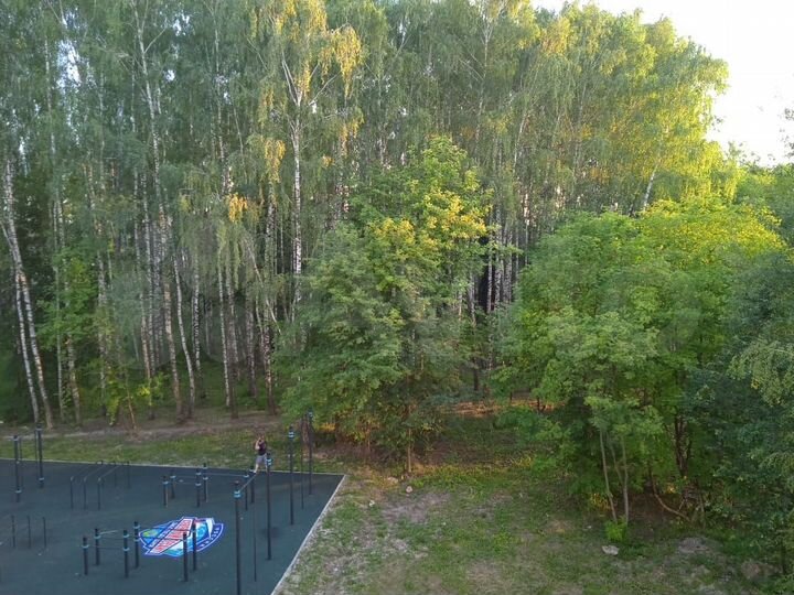 2-к. квартира, 52 м², 4/6 эт.