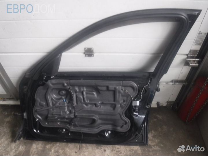 Декоративная накладка двери передняя правая BMW E90 s1110685