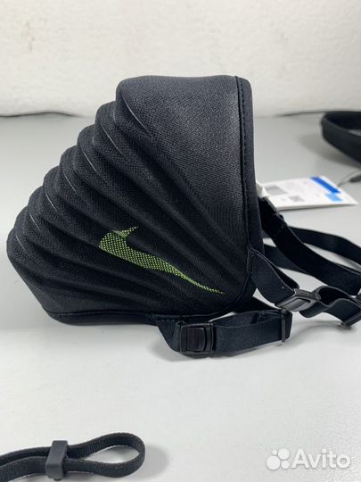 Спортивная маска Nike Venturer Sports Mask M