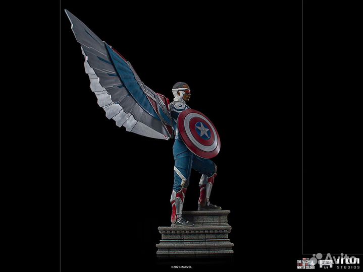 Captain America Sam Wilson (Open Wings Version)