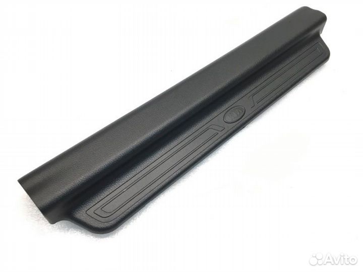 Накладка на порог салона передняя правая Kia