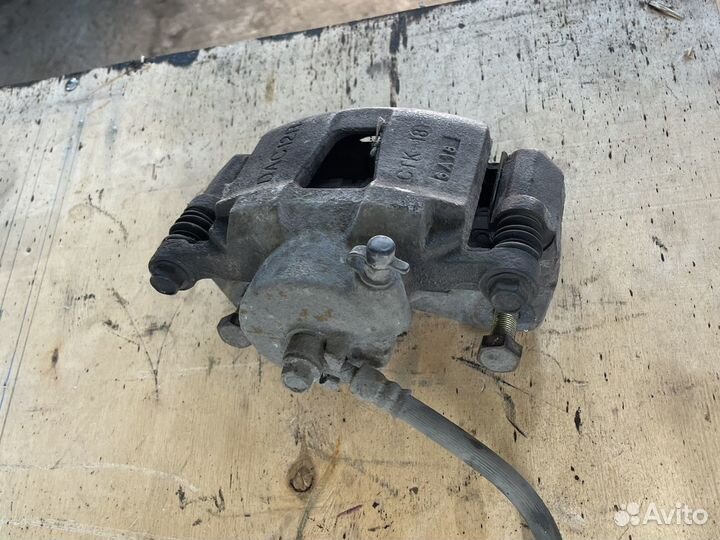 Суппорт правый Шевроле lacetti