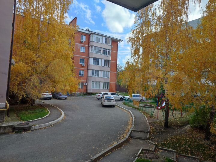 2-к. квартира, 59 м², 1/5 эт.