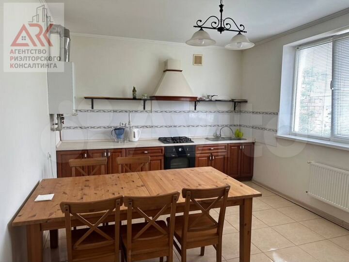 Дом 167,8 м² на участке 6 сот.